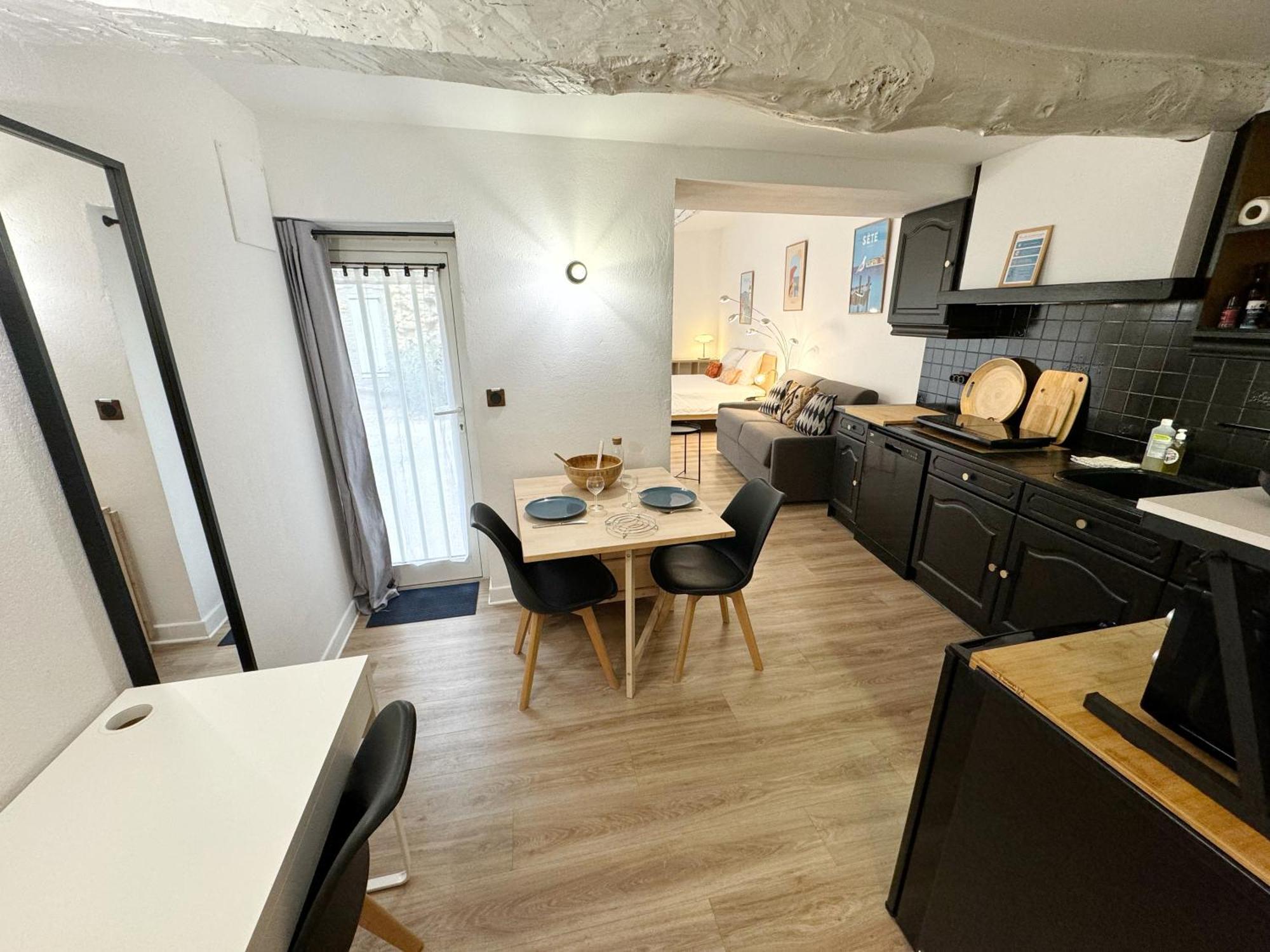 Charmant Studio Climatise A 200M De La Plage Meze Luaran gambar